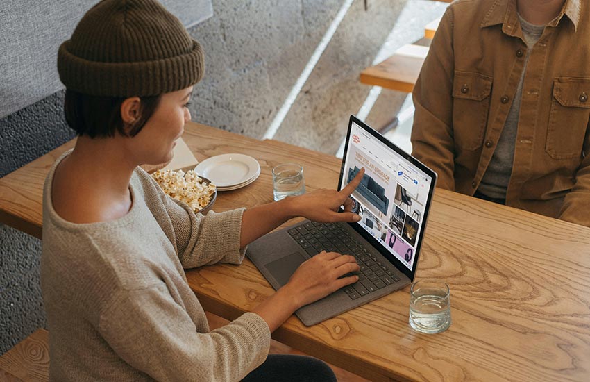 AI przyspiesza decyzje. Problem w tym, że często błędne